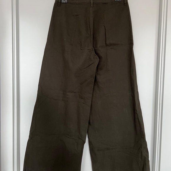 Elizabeth and James - Picture 2 of 2